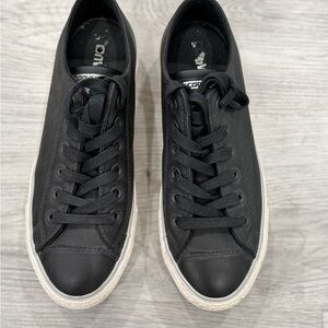 Converse Women's Black Sneakers